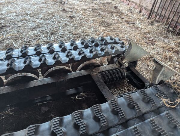 Gummiketten 180x60x37 für Honda HP400 Carrier