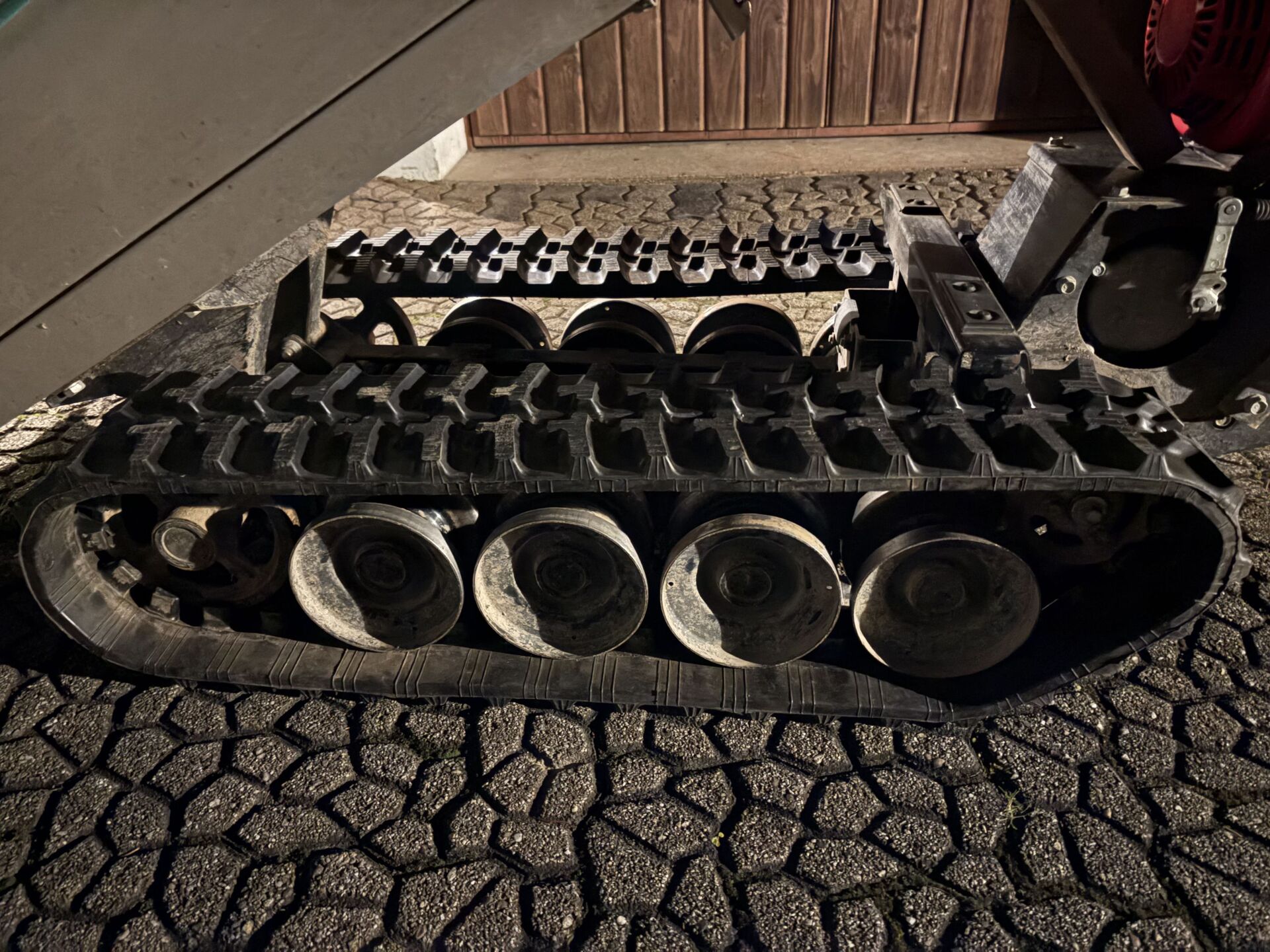 Gummikette 180x60x38 für FORT MINIDUMPER Gummikette 180x60x38 für FORT MINIDUMPER
