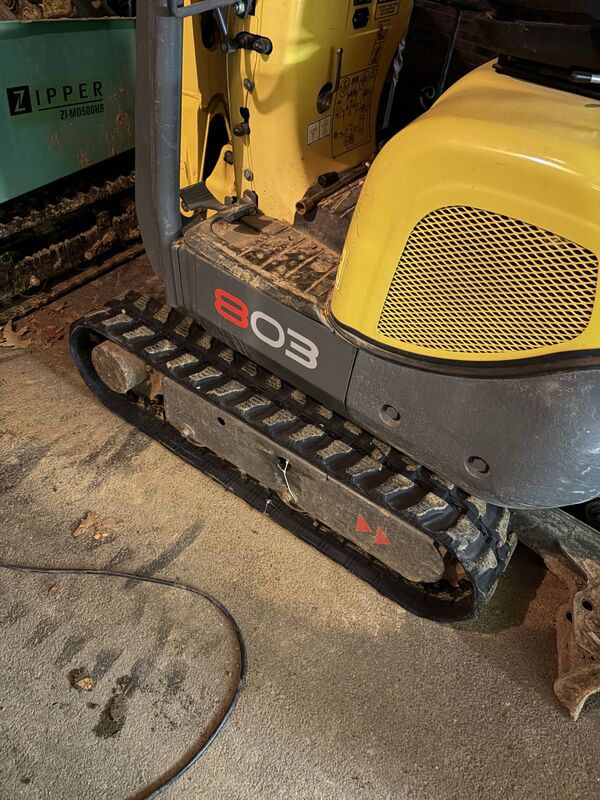 Gummiketten 180x72x37K für Wacker Neuson 803